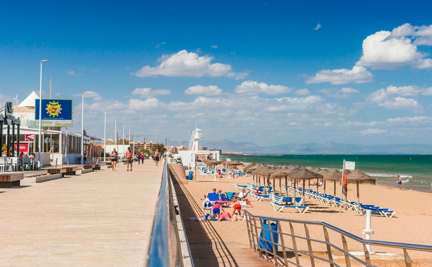 Apartamentos Soleados Cerca De La Playa La Mata تورّيفيِخا المظهر الخارجي الصورة